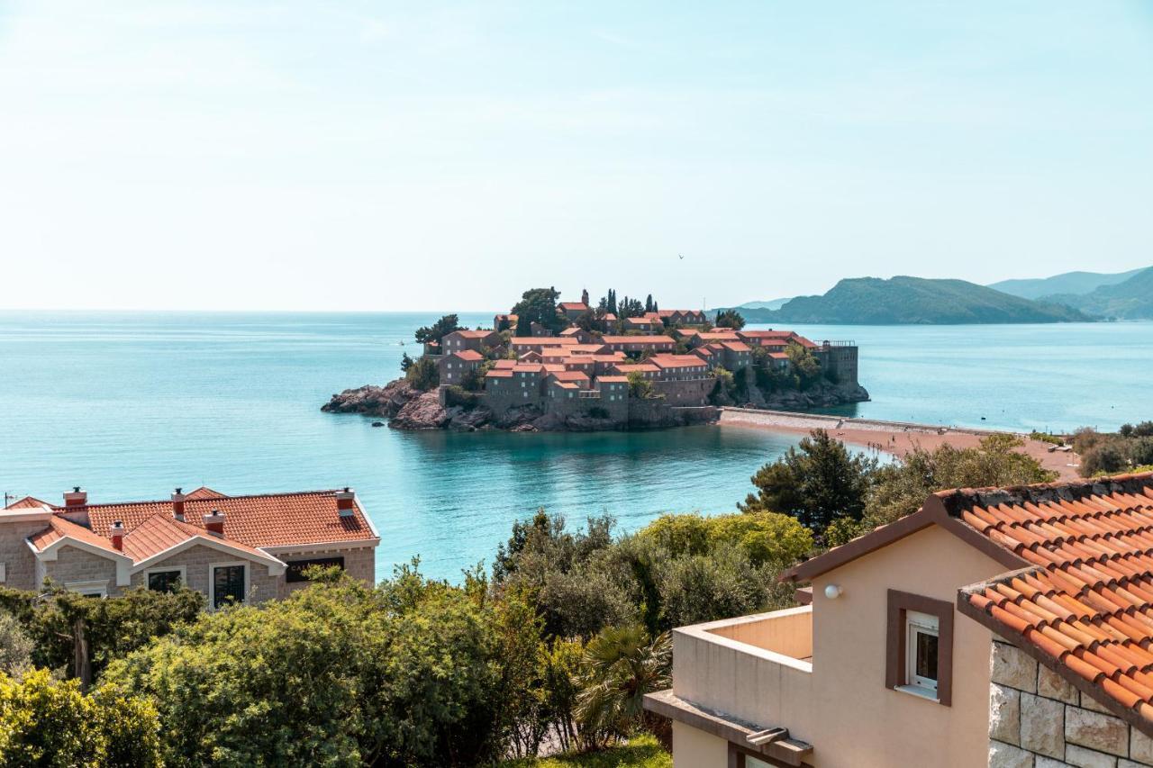 Sun Rose Apartments Sveti Stefan Extérieur photo